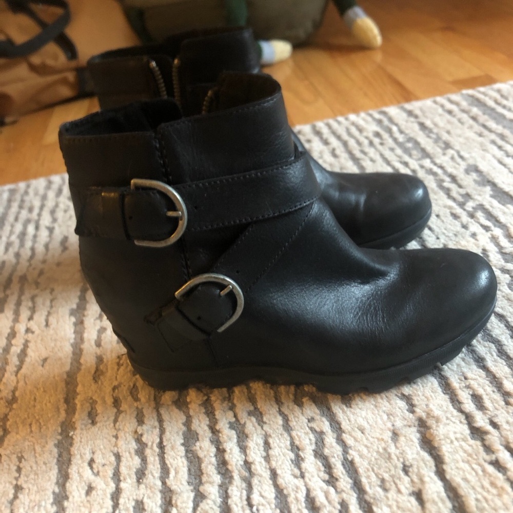 Cute sorel booties